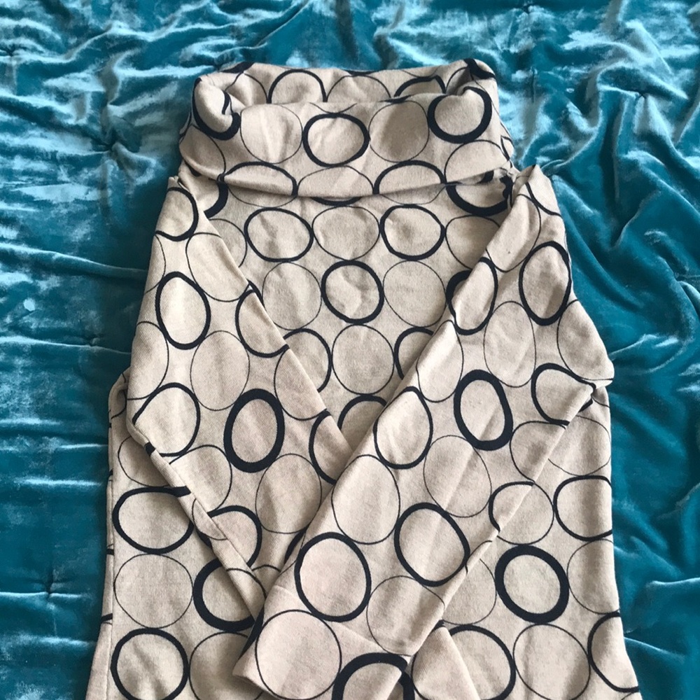 Long Sleeve Turtleneck (Sz S)